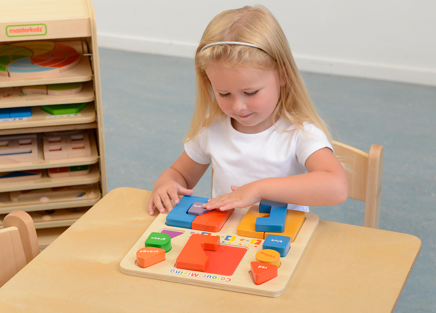 Self-Correcting Colour Mixing Learning Blocks